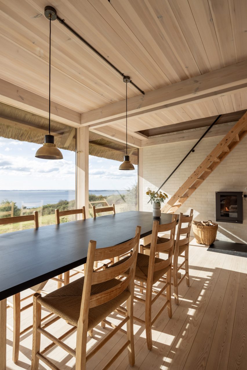 Vejrhøj summerhouse renovation by Studio Marshall Blecher and Jan Henrik Jansen Arkitekter