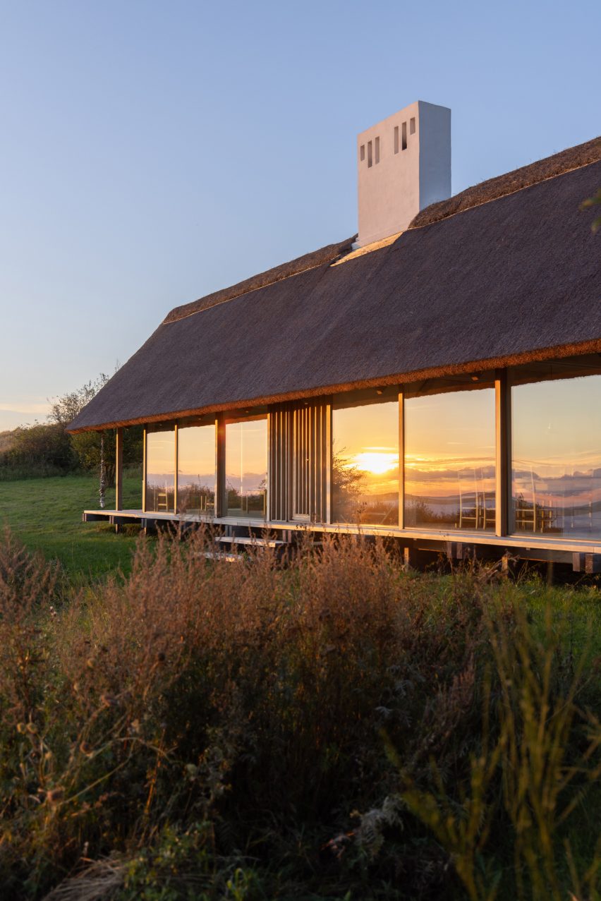 Vejrhøj summerhouse renovation by Studio Marshall Blecher and Jan Henrik Jansen Arkitekter