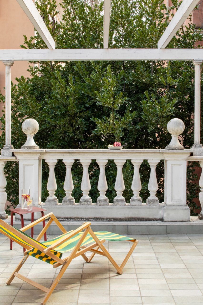 Terrace in RA House by StudioTamat