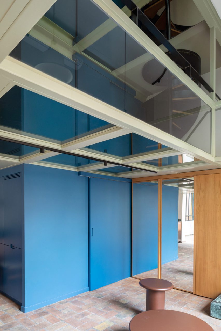 Glass floor in RA House by StudioTamat