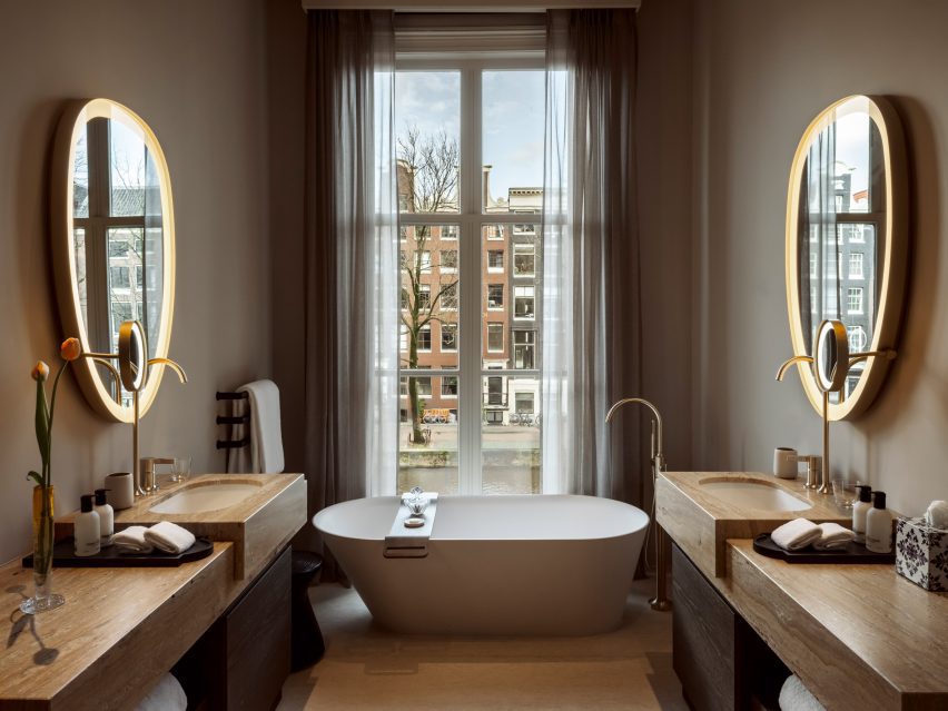 Interior bathroom furnishings at Rosewood Amsterdam by Viriato