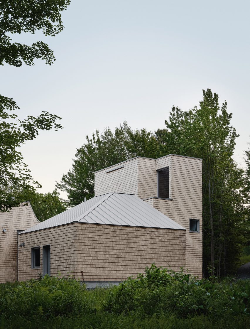 Waterhouse by Oyama and Julia Manaćas Architecte