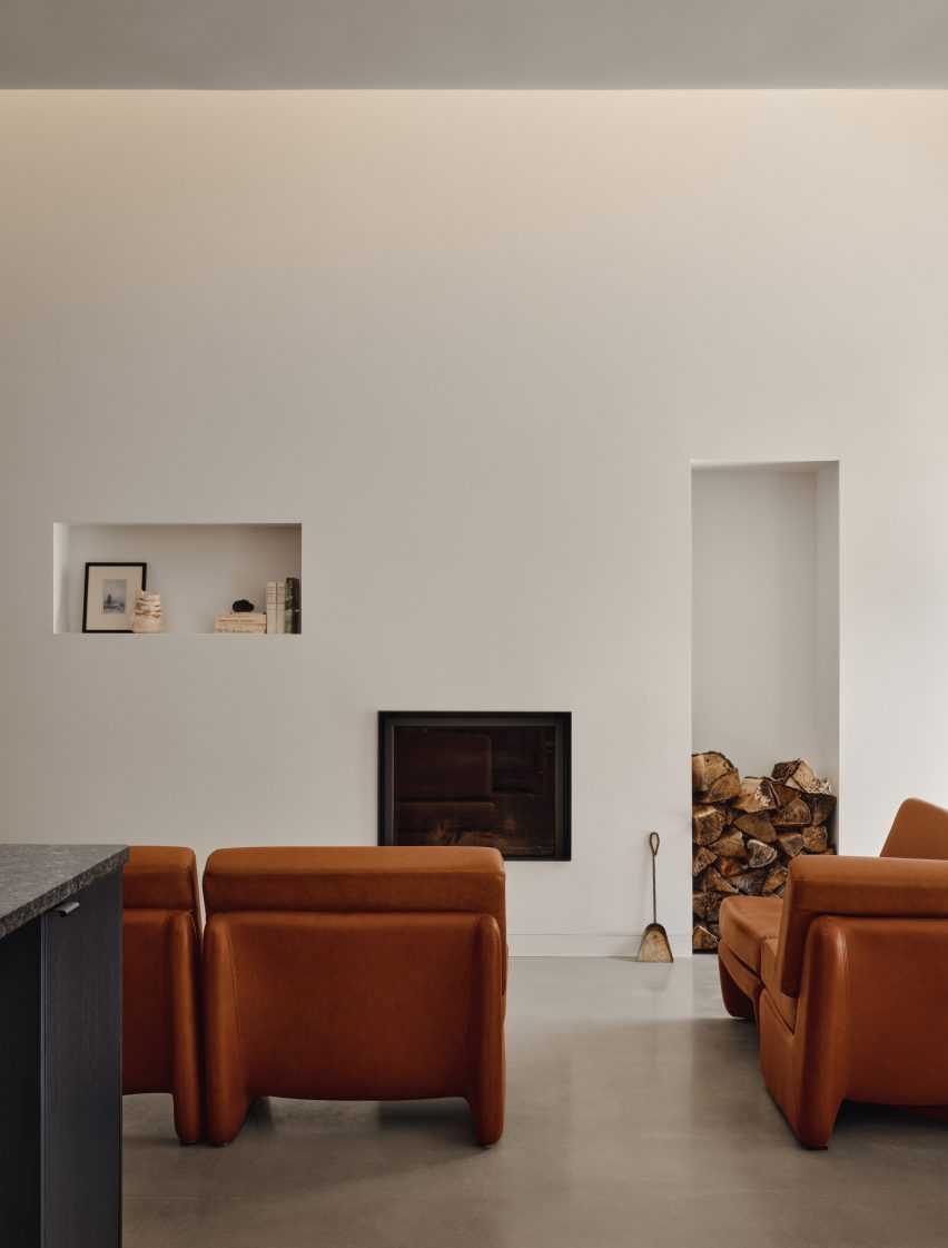 Waterhouse by Oyama and Julia Manaćas Architecte