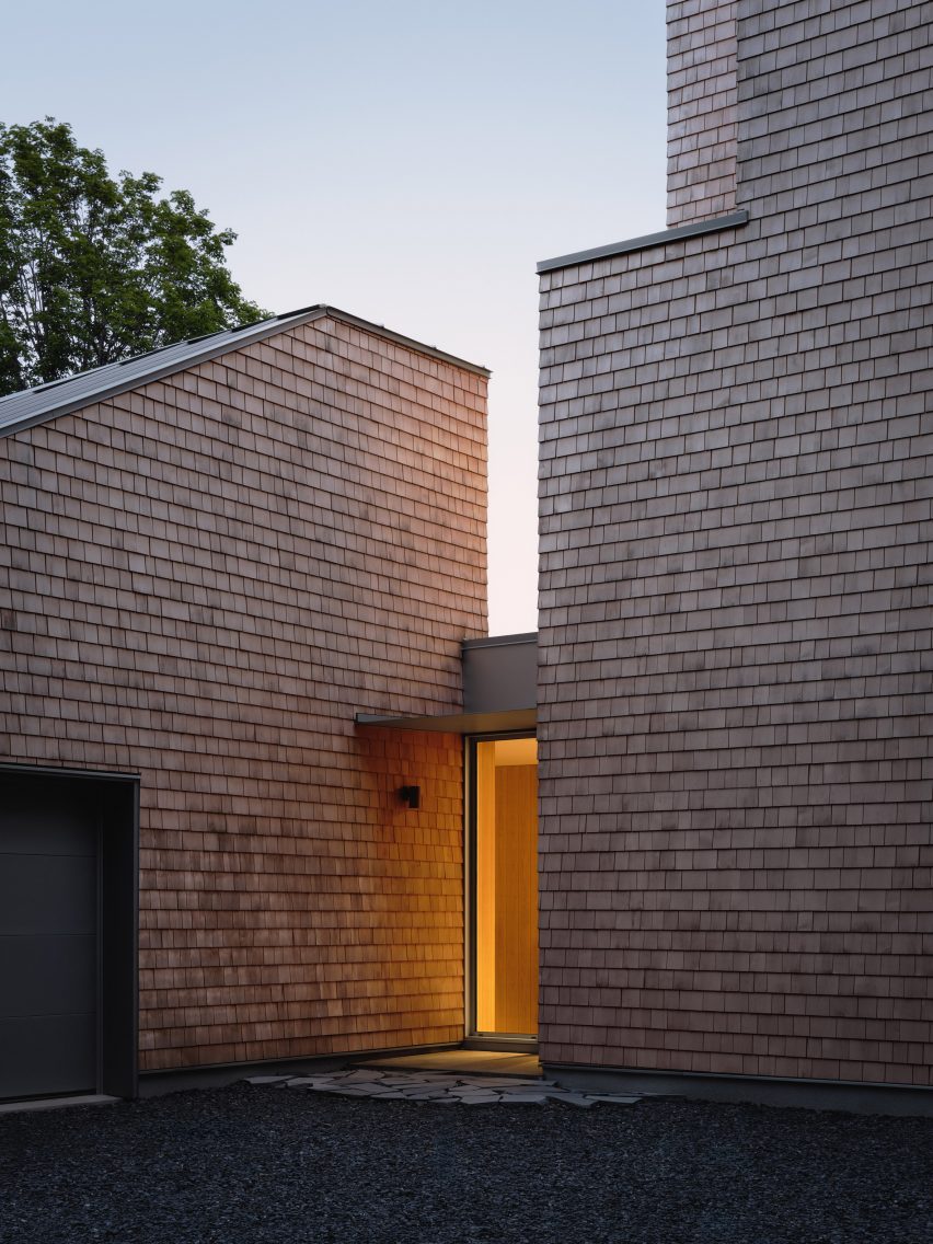 Waterhouse by Oyama and Julia Manaćas Architecte