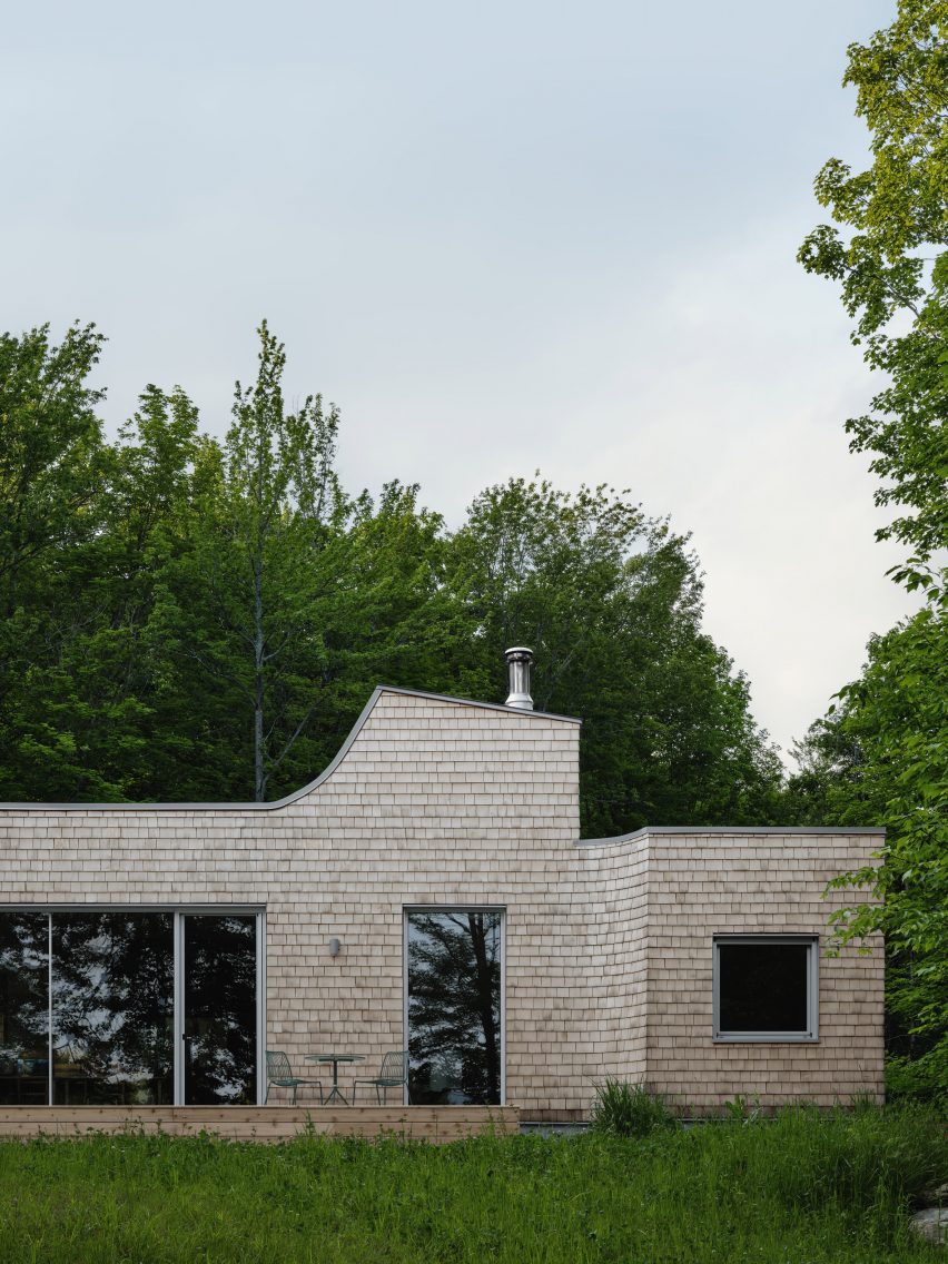 Waterhouse by Oyama and Julia Manaćas Architecte