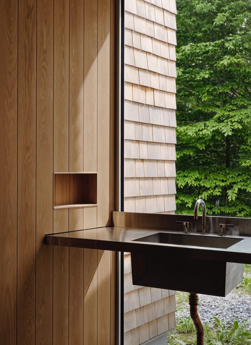 Waterhouse by Oyama and Julia Manaćas Architecte