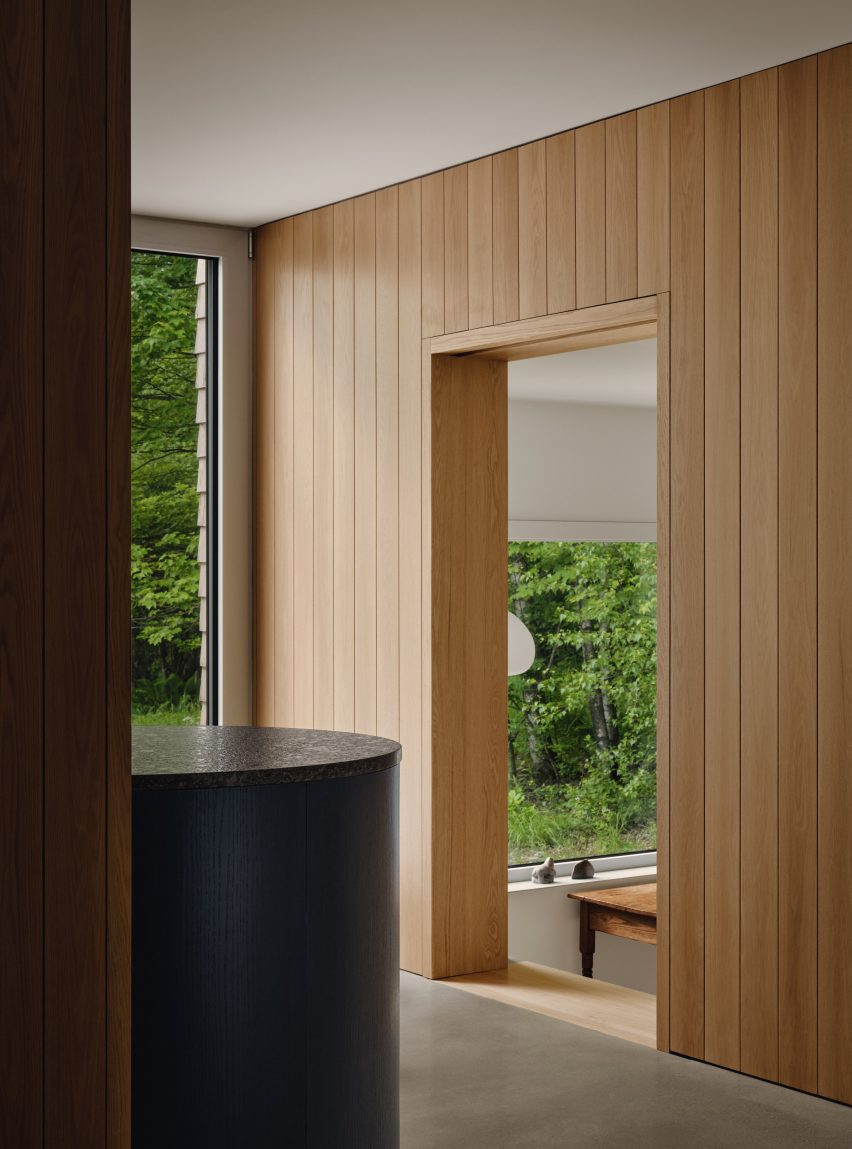 Waterhouse by Oyama and Julia Manaćas Architecte
