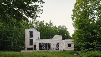 Waterhouse in Quebec, Canada