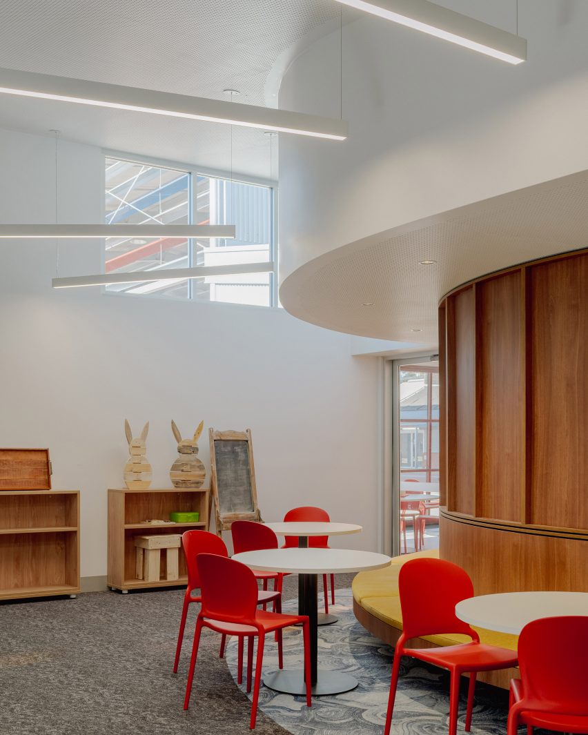 Swan Hill Specialist School by WHDA