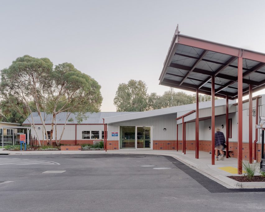 Swan Hill Specialist School by WHDA