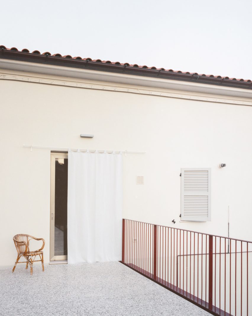 Annesso Rosso by Mecozzi Verdini