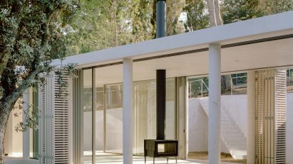 Patio House by Arquitectura-G