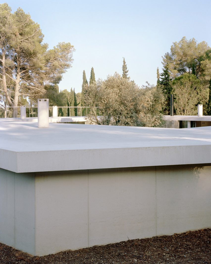 Patio House by Arquitectura-G