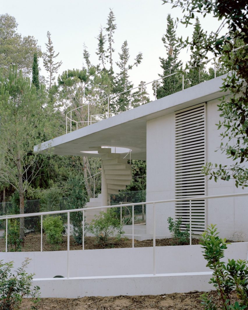 Patio House by Arquitectura-G