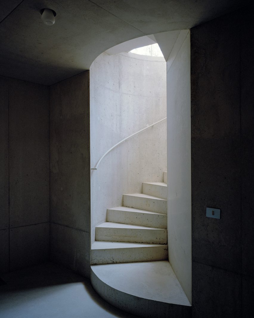 Patio House by Arquitectura-G