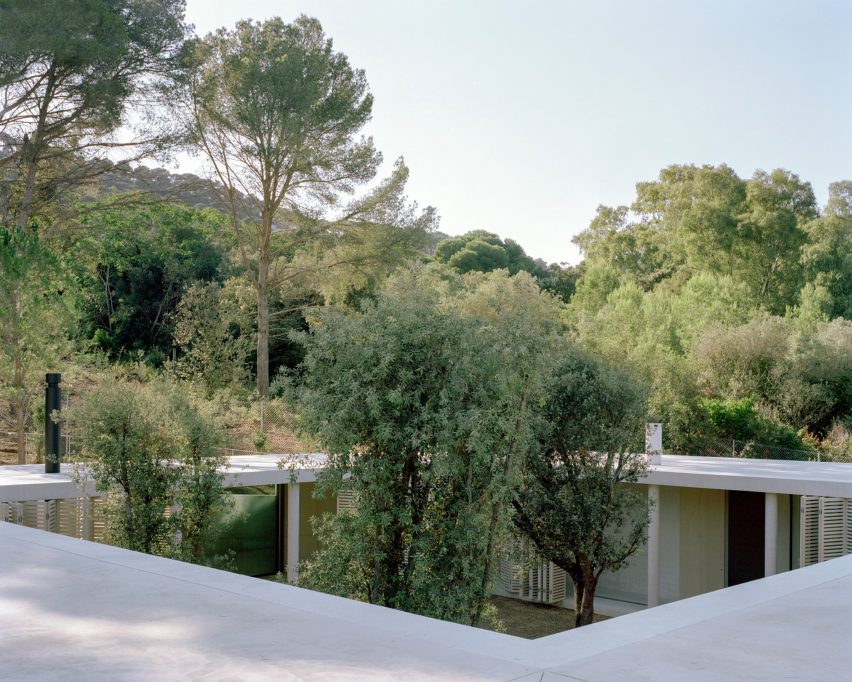 Patio House by Arquitectura-G