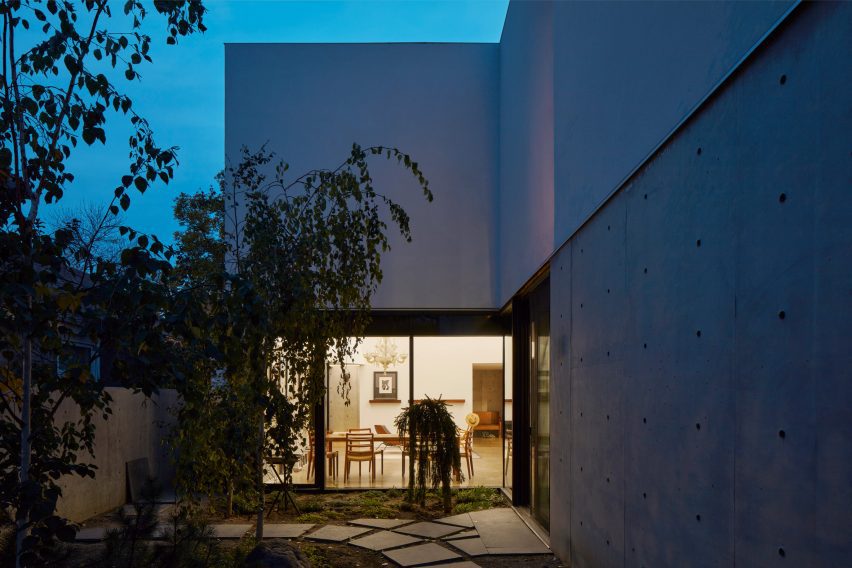 5468796 Architecture