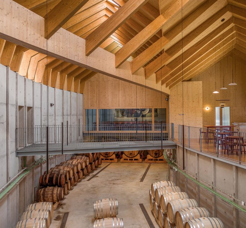 Quinta de Adorigo Winery by Atelier Sérgio Rebelo