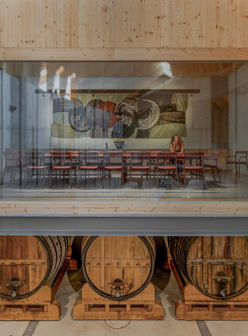 Quinta de Adorigo Winery by Atelier Sérgio Rebelo