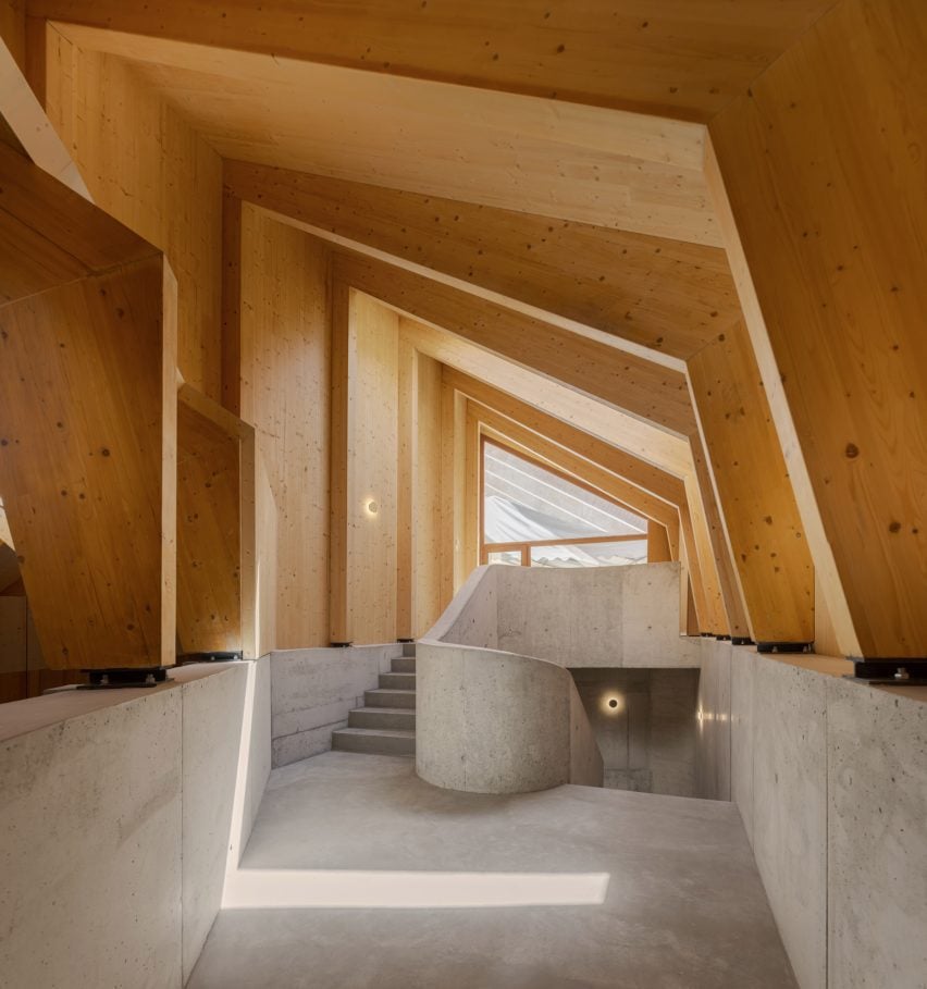 Quinta de Adorigo Winery by Atelier Sérgio Rebelo