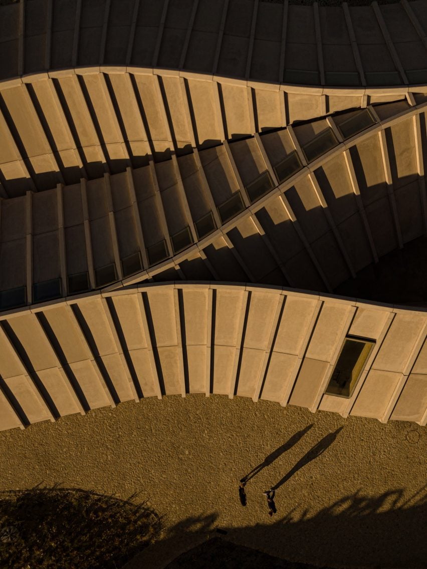 Quinta de Adorigo Winery by Atelier Sérgio Rebelo