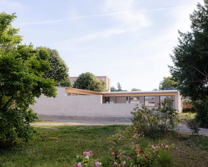 House on Rue de Clermont by A.TM