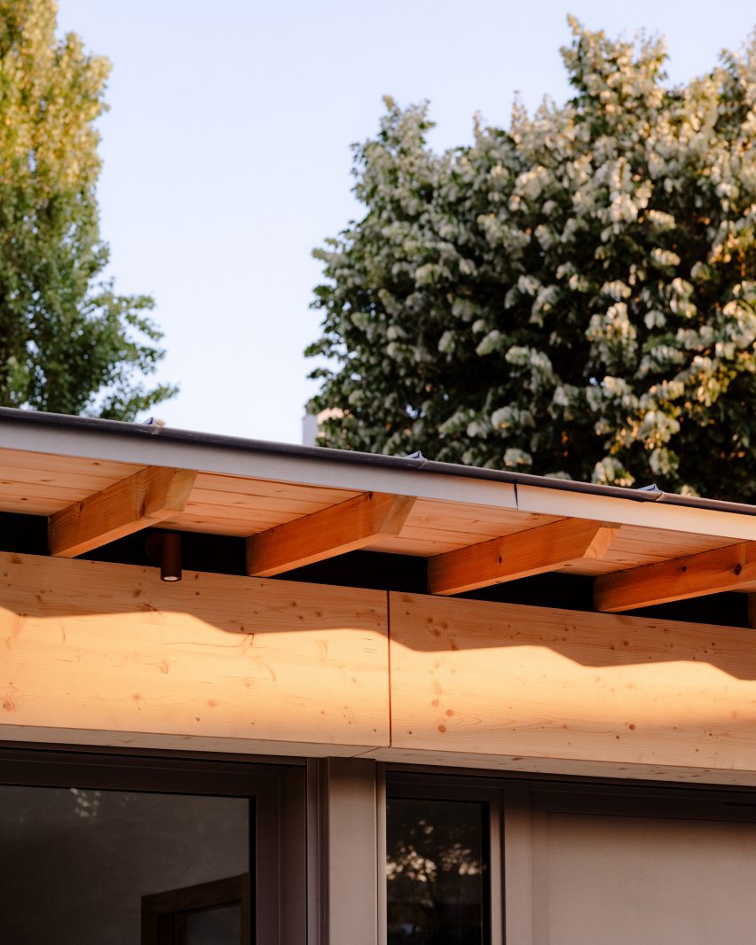 House on Rue de Clermont by A.TM
