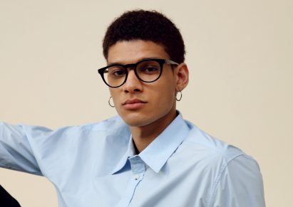 World's first "auto-focus glasses"