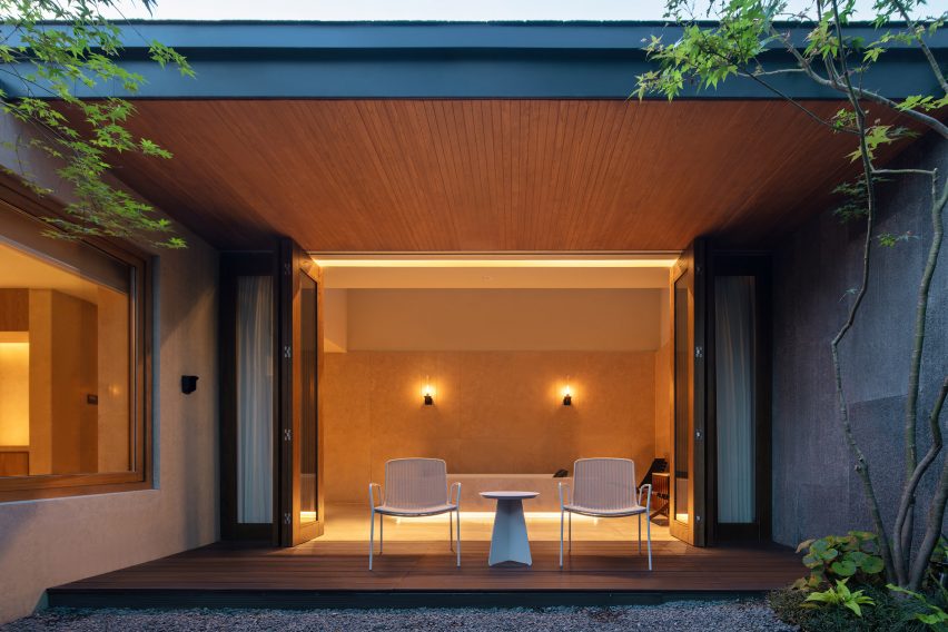 Jiangnan House Yangzhou Guangling by BLUE Architecture Studio and the Urban Architecture Lab at Southeast University
