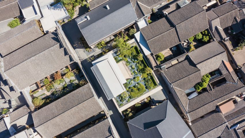 Jiangnan House Yangzhou Guangling by BLUE Architecture Studio and the Urban Architecture Lab at Southeast University
