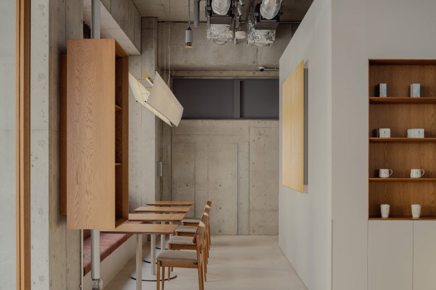 Blue Bottle Coffee Shinsaibashi by Keiji Ashizawa Design