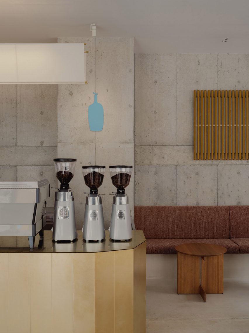 Blue Bottle Coffee Shinsaibashi by Keiji Ashizawa Design