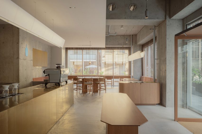 Blue Bottle Coffee Shinsaibashi by Keiji Ashizawa Design