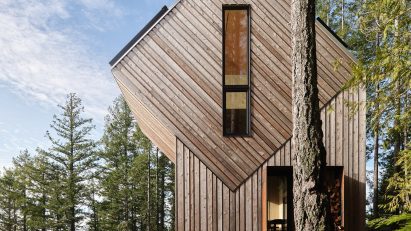 Off-grid cabin
