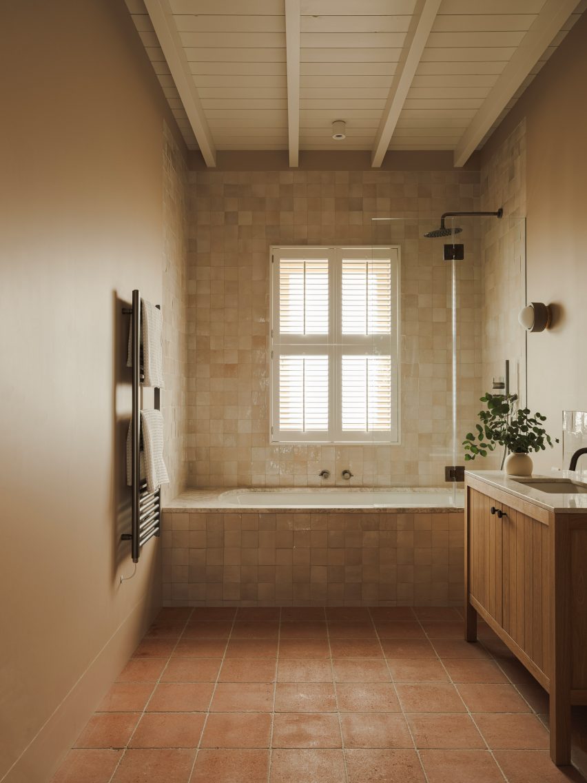 The Cornwall Retreat by De Rosee Sa