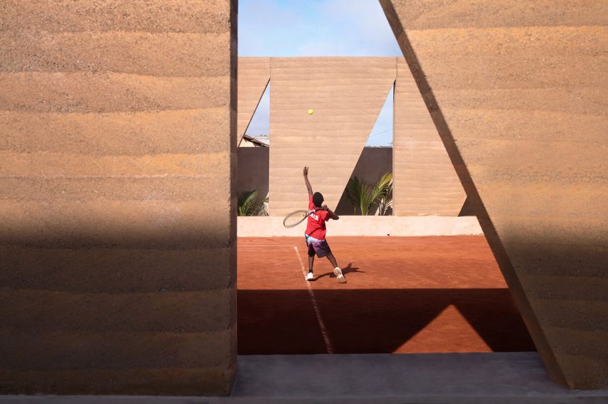 Backyard Community Club by DeRoche Projects