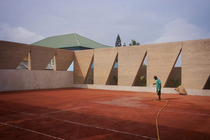 Backyard Community Club by DeRoche Projects