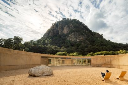 Circular house with sand courtyard