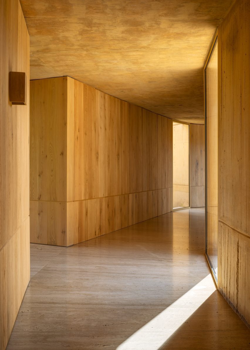 Canales Circular house