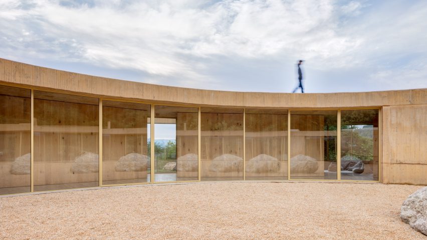 Canales Circular house