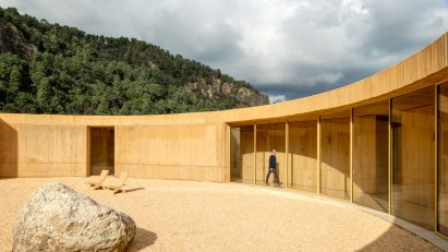 Canales Circular house