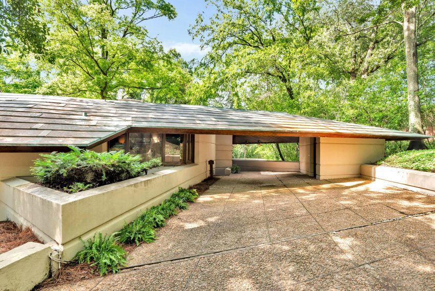 Frank Lloyd Wright house in Jackson
