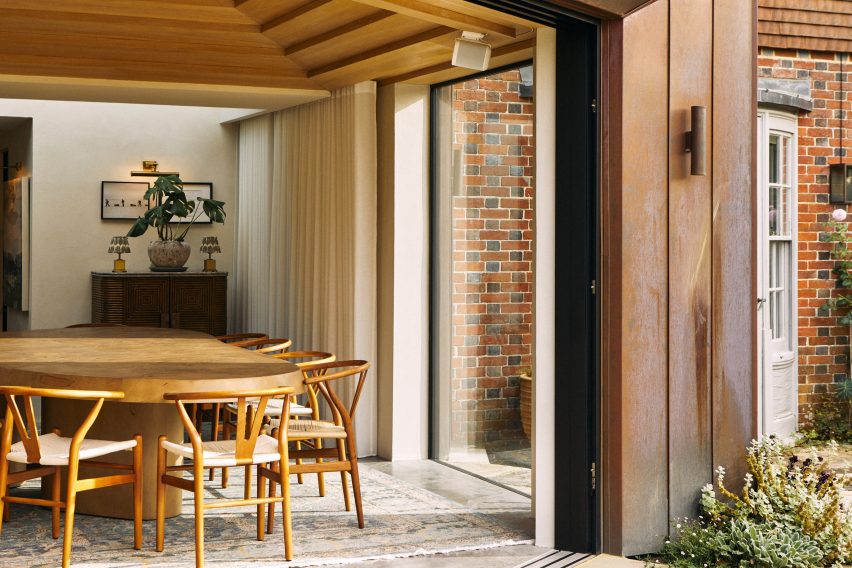 Jackson Design Studio adds copper extension to Hops House in West Sussex