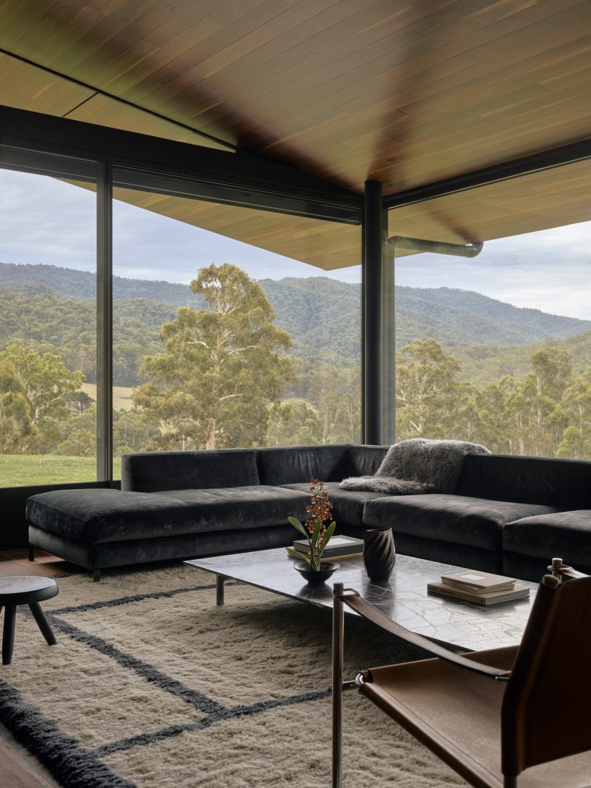 Howqua River Lodge by RobMills Architecture and Interiors