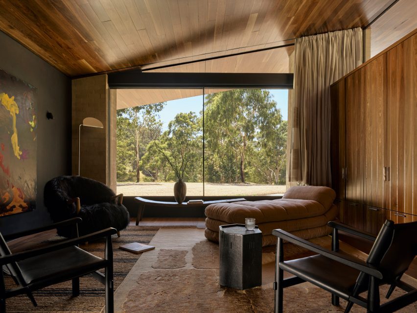Howqua River Lodge by RobMills Architecture and Interiors