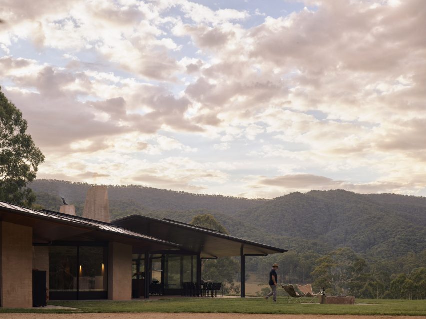 Howqua River Lodge by RobMills Architecture and Interiors