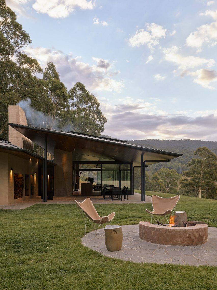 Howqua River Lodge by RobMills Architecture and Interiors