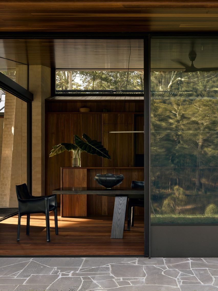 Howqua River Lodge by RobMills Architecture and Interiors