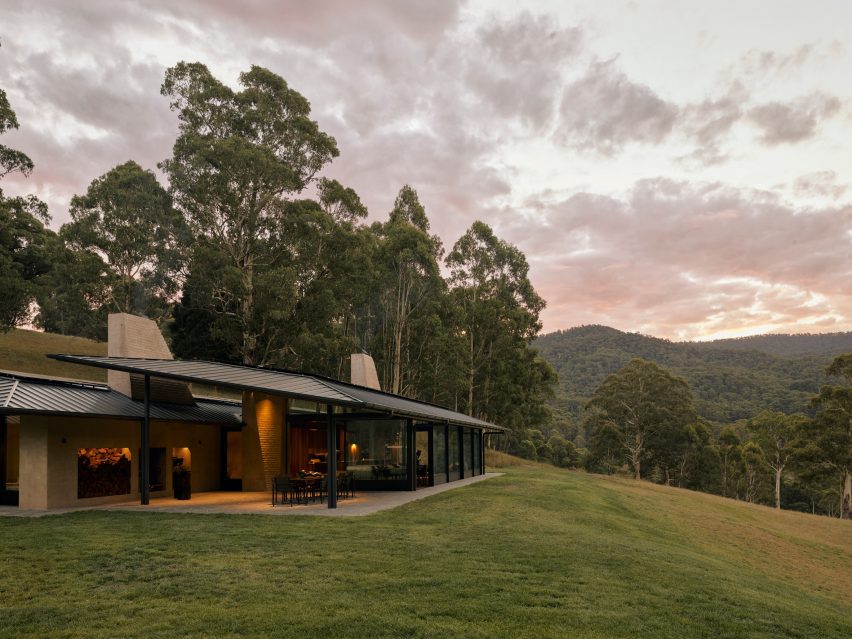 Howqua River Lodge by RobMills Architecture and Interiors