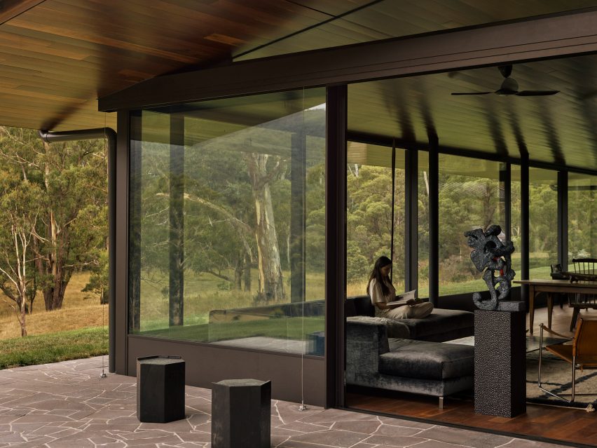 Howqua River Lodge by RobMills Architecture and Interiors